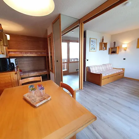 Apartment Divisible 4 Pers. - Balcon, Animaux Admis, Pied Des Pistes, Proches Commerces - Fr-1-353-74